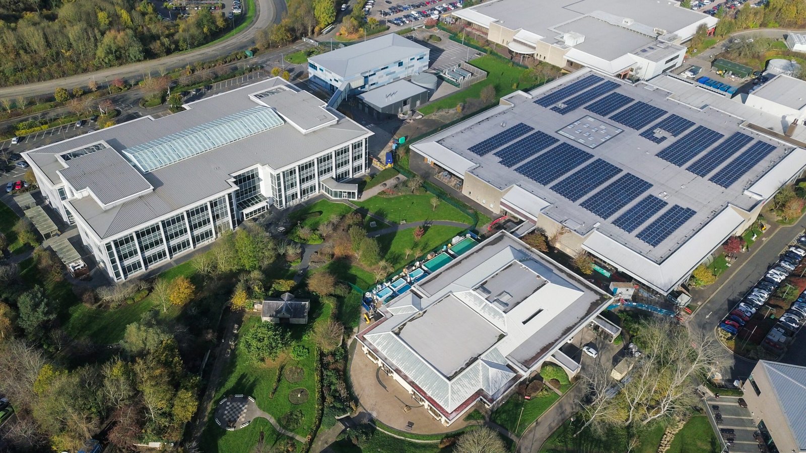 Large-scale ground/roof solar plant with utility-grade monitoring